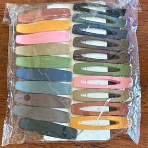 Multicolor Hair Clip Set